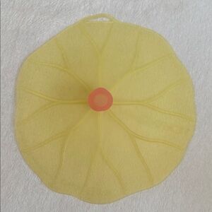 Charles Viancin | Lilypad Silicone Bowl Dish Lid Seal Round